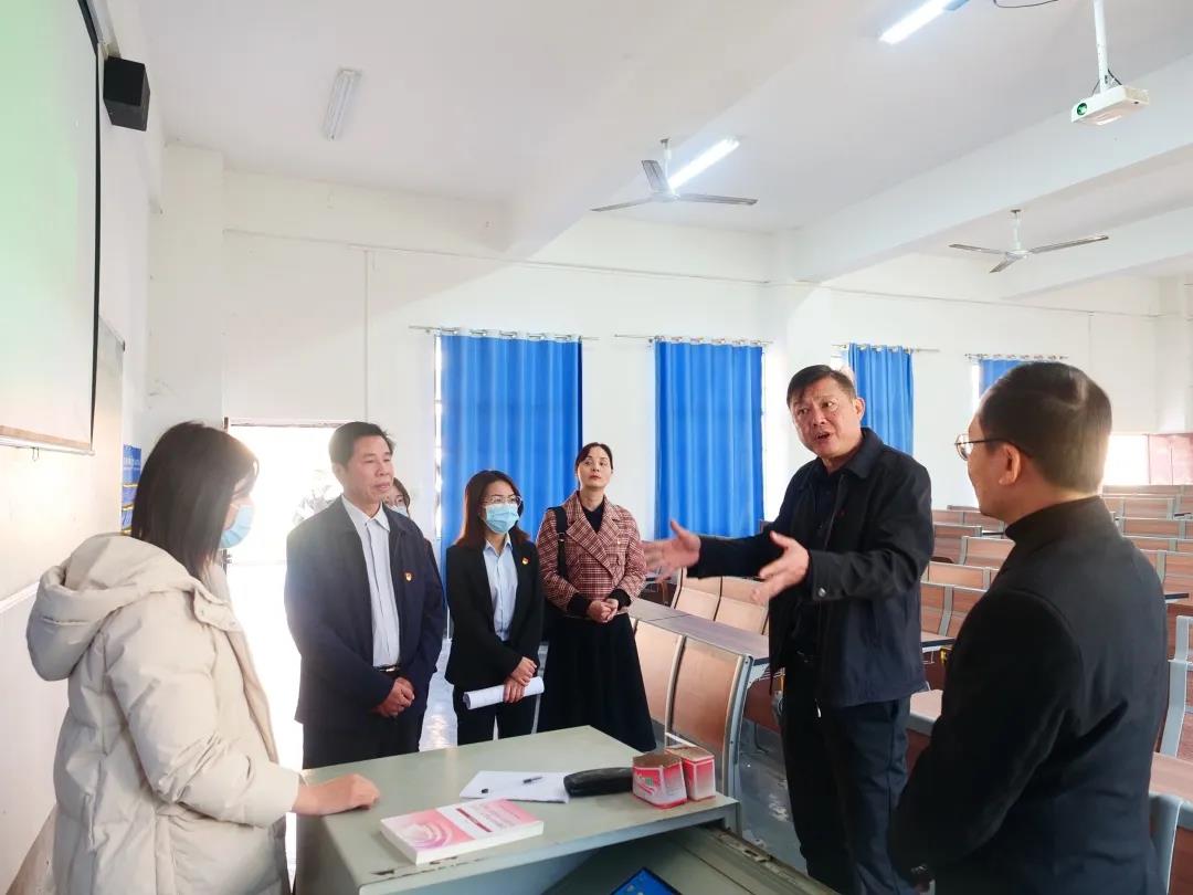 高校思想政治理论课教学巡察专家组到太阳集团8722com